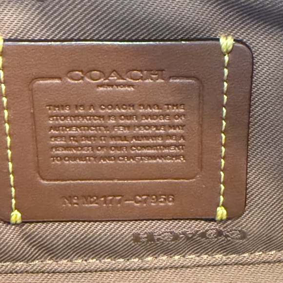 Coach camera bag - Picture 2 of 5